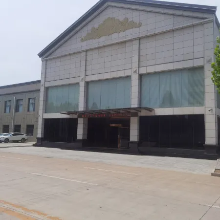 Zunuo Business Hotel