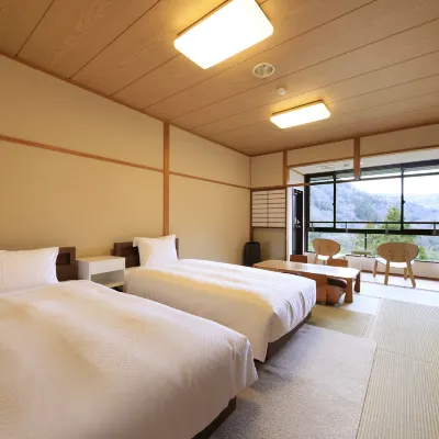 ฮาโคเนสุเส่น โรงแรมใกล้สถานีโอฮิราได