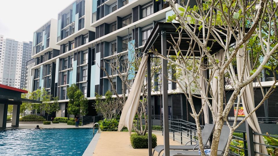 CoreSoho Suite by BKAstaycation KotaWarisan Sepang KLIA Airport, Free Wifi