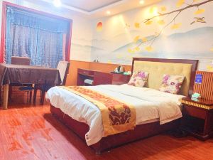 Quxian Jiaxin Business Hotel