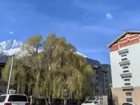 吉隆喬穆朗宗飯店 馬勒鼻洛附近的飯店