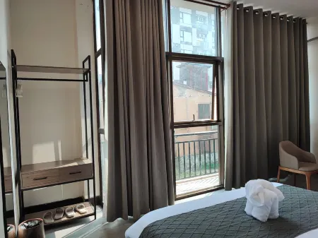 Amazon central hotel