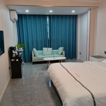 Qingyuxuan Homestay (Chaohu College)