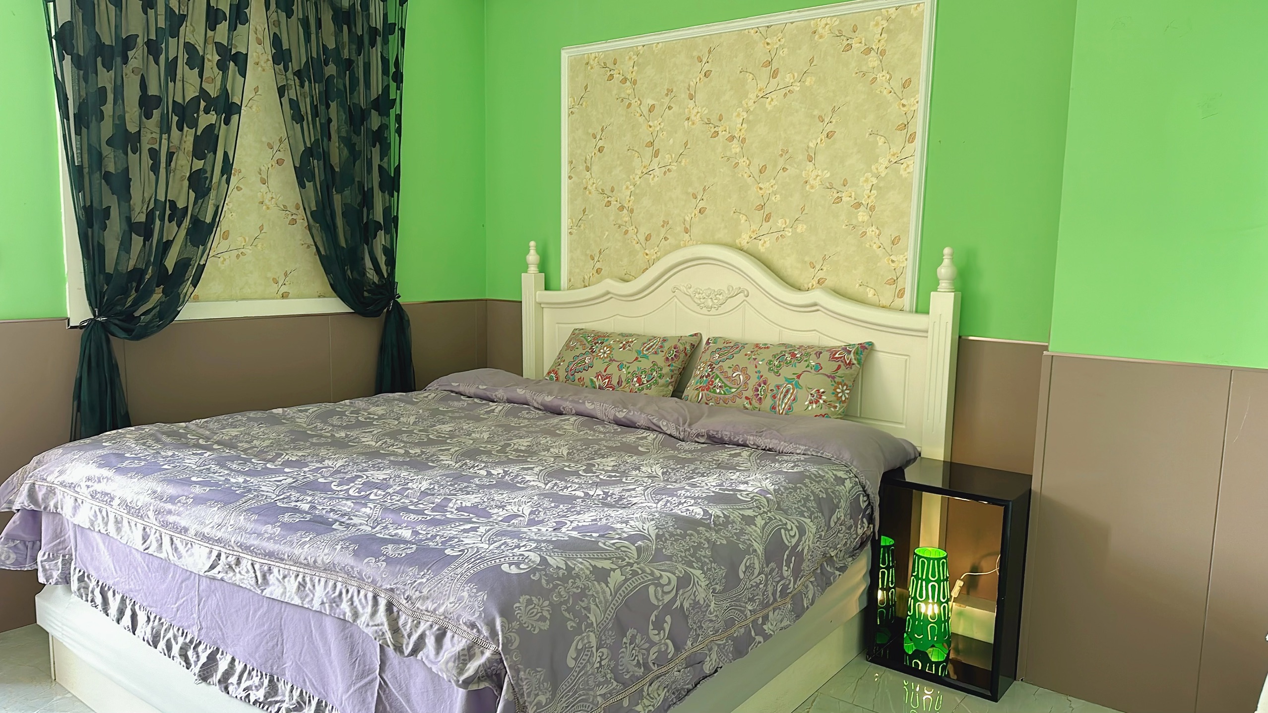 Private White-collar ApartmentOver view