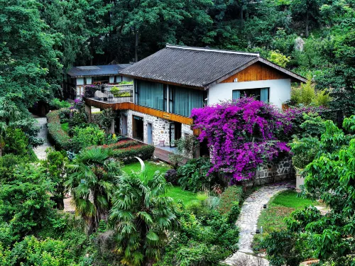 Huaduli Huawu Boutique Guesthouse - Mountain view