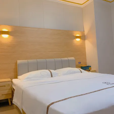 Huayi Hotel