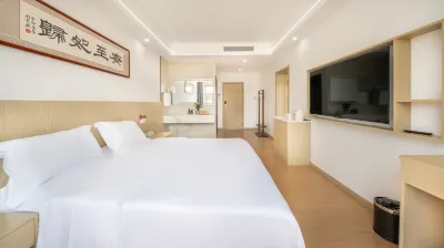 Stone Inn · Grotto Retreat Hotels near Xinpingwang Station