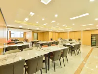Fengjin Hotel (Xingren Plaza) Hotels in Xingren
