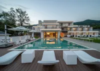 Leisure In The Mountains - Rooftop Pools
