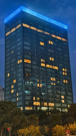 WANJING GRAND HOTEL Отели рядом с достопримечательностью «Nantong Normal College»