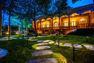 Phoenix Tree Courtyard(Boutique Inn) Hoteles en Yining