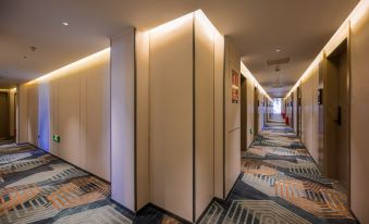 Autumn Fruit Hotel X (Shuibei Jewelry City East Lake Park Branch)