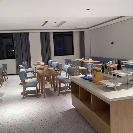 Yilong Ruiyun Hotel (Dangtu Economic Development Zone)