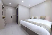Jingpohusonghejiudian - 2-نجوم