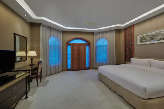 Fragrant Hill Empark Hotel