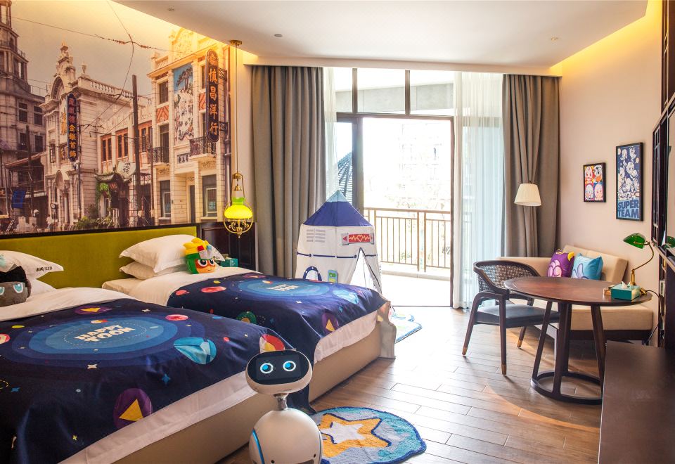 Narada Hotel JiaxingHotel Overview