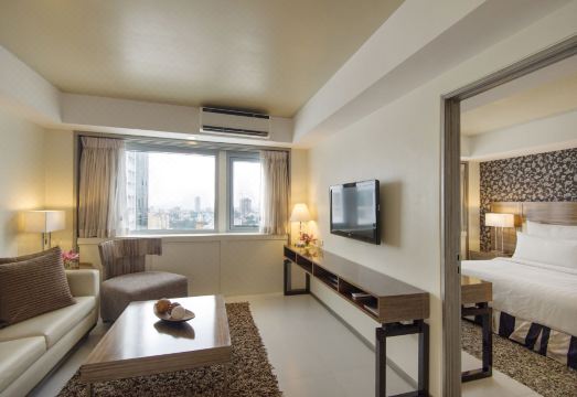 3. 퀘스트 호텔 세..