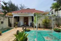 Ardour Lodge "B" Wing Các khách sạn ở 