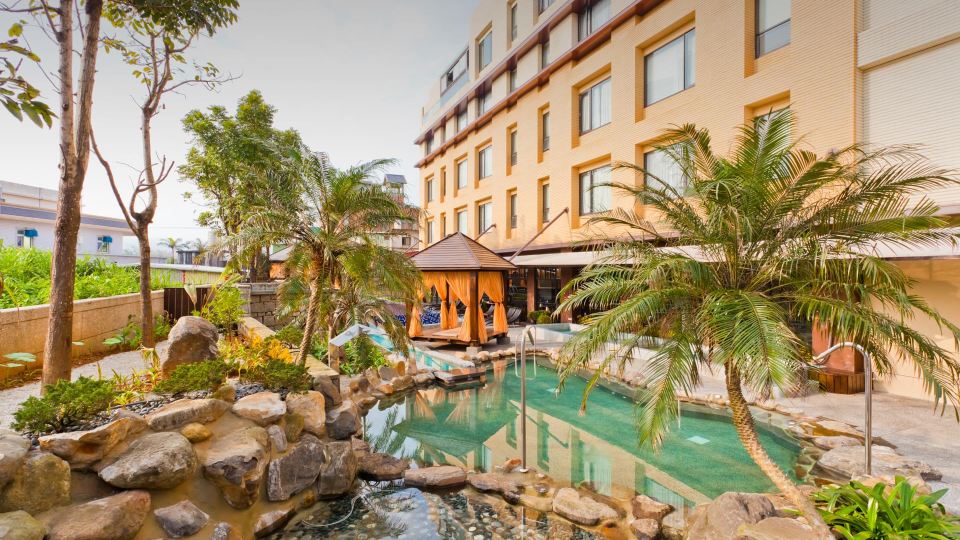 The Loft Seaside Hotel