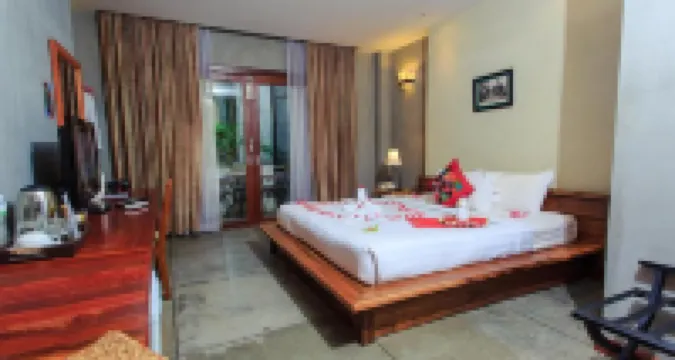 サラヴォアン ロイヤル パレス