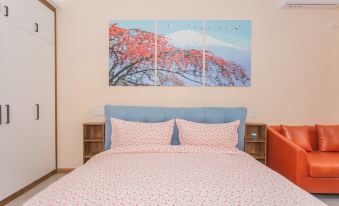 Blueberry chain hotel apartment (Linyi people's Square)