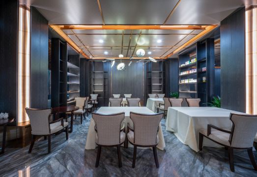 호텔 객실 침대