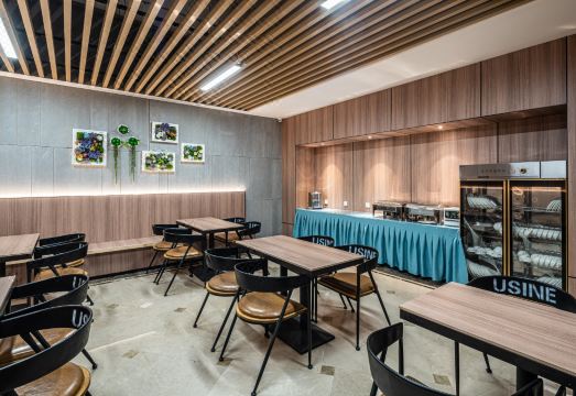 아이제니 e스포츠 호텔 객실