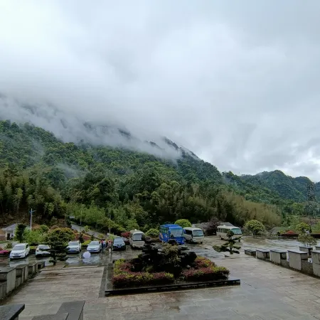 Jinchen Hotel