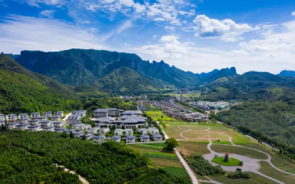 雲錫登雲度假酒店 鄰近景星岩的酒店