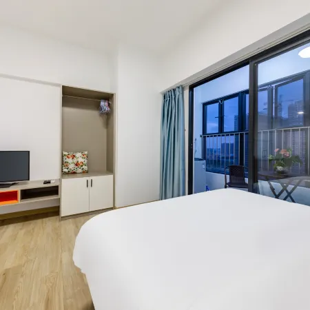 Siji Light Luxury Hotel Apartment (Foshan Guangfo Zhicheng AEON Menglecheng Branch)