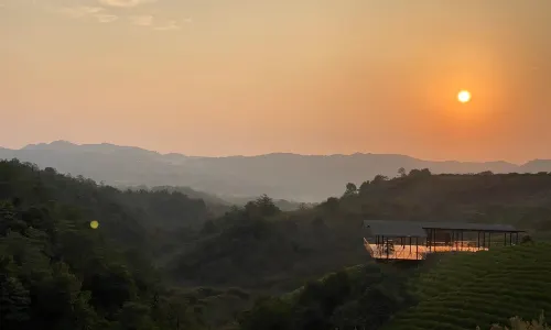The Homecoming Valley