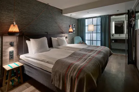 Downtown Camper by Scandic Отели рядом с достопримечательностью «Шведский музей естественной истории»