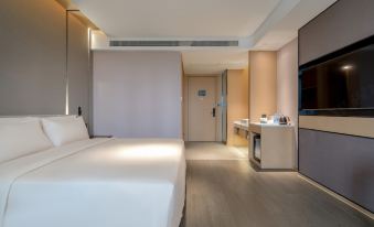 Atour Hotel, Xintiandi Square, Yixing City Center