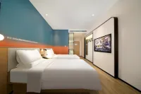 Ni Hao Hotel (Mudanjiang Railway Station Dashang Xinmate) Hotels near Forest Area TV University