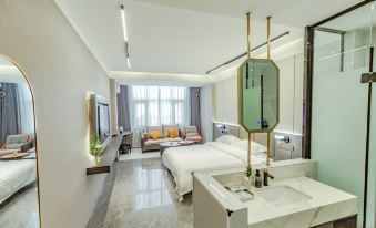 Lavande Light Luxury Hotel (Luzhou Shuangyong Road)