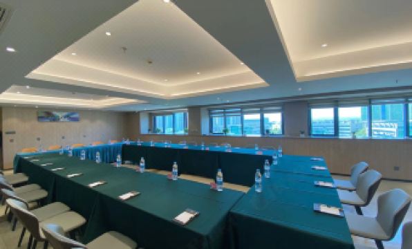 Shengzhou Qinman Hotel (Wuyue Plaza International Convention and Exhibition Center)