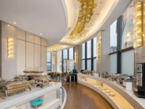 Vienna International Hotel (Meizhou Xingning High-speed Railway Station Branch) Hoteles en Xingning