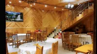 Hailuogou Yang Bailao Jinyinshan Homestay - Inns
