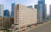 Campanile Hotel (Wuhan Donghu Xudong Wangjiadun Metro Station)