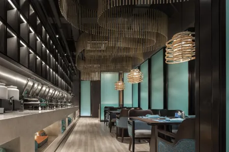 DIOTEL Hotel Отели рядом с достопримечательностью «Laoma Palace»