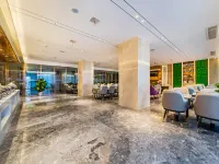 Lavande Hotel (Ganzhou Xinfeng High Speed Railway West Station)