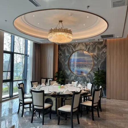 Lianyungang Airport International Hotel