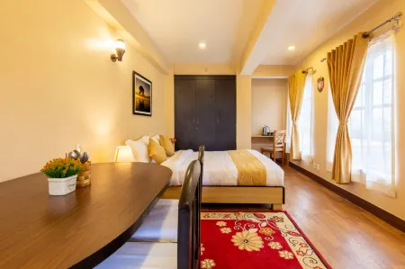 Bhrikuti Stay Отели рядом с достопримечательностью «Golden Temple»