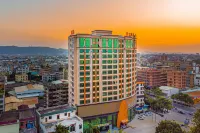 Bokewan Light Luxury Room (Jieyang Qiaonan Stainless Steel Center) Hotels near Jieyang Rongjiang West Lake