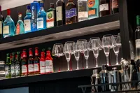 Niguan Vacation Apartment (Southern Anhui Sichuan-Tibet Route) - bar