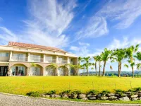 Miinnon Village Hotels near Qingjing Farm