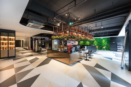 Shanghai Xiaomao Apartment Отели рядом с достопримечательностью «Shanghai Jiguang Polytechnic College»