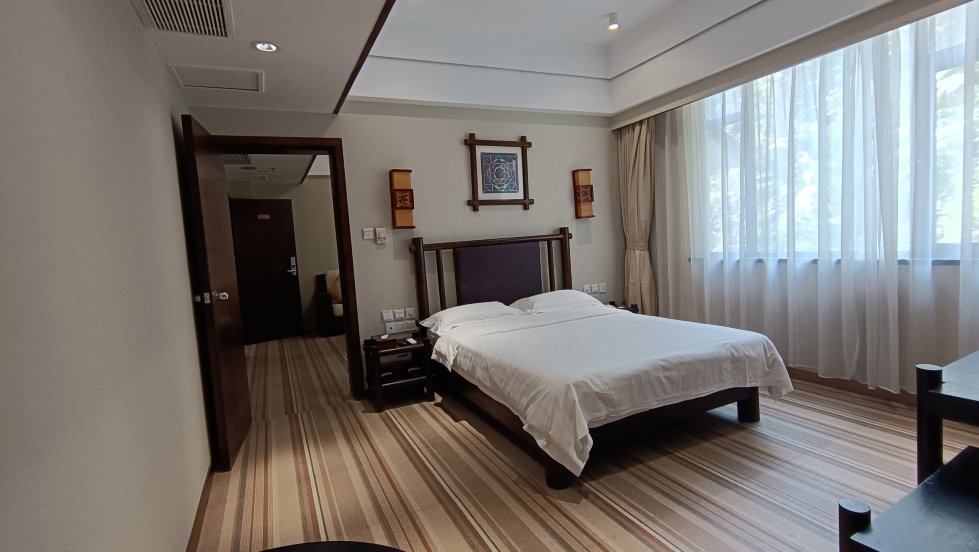 Longsheng Hot Spring Resort Hotel Overview