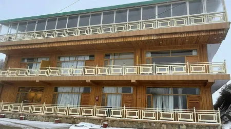 The Royals Apricot Garden Отели в г. Тери Рейндж