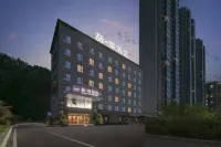 Zhe Fei Hotel (Shiyan Jingdong Road Tianjin Road Branch) Hotels near Shiyan Wudangshan Airport